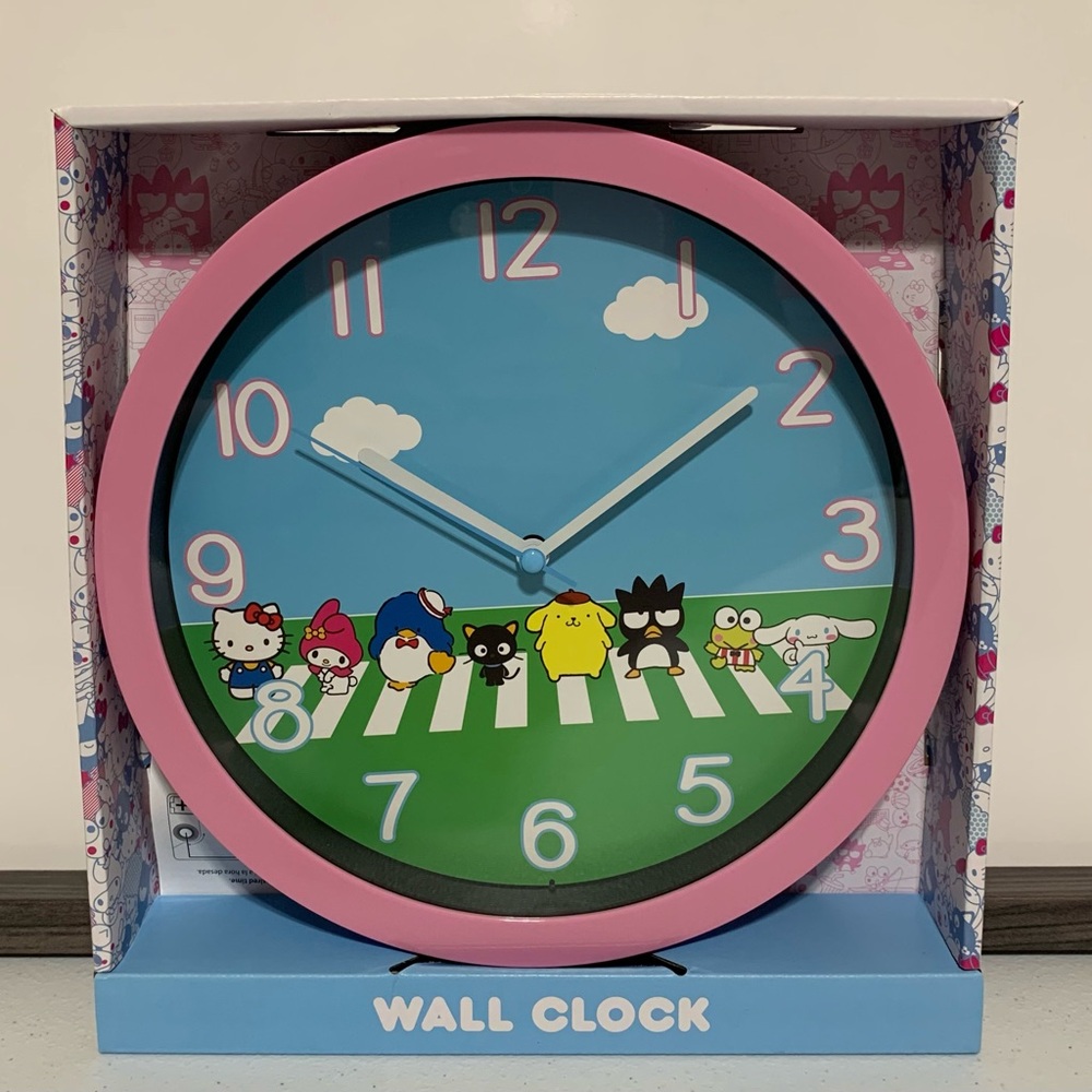 Hello Kitty and Friends by Sanrio Analog Wall Clock-New in Box